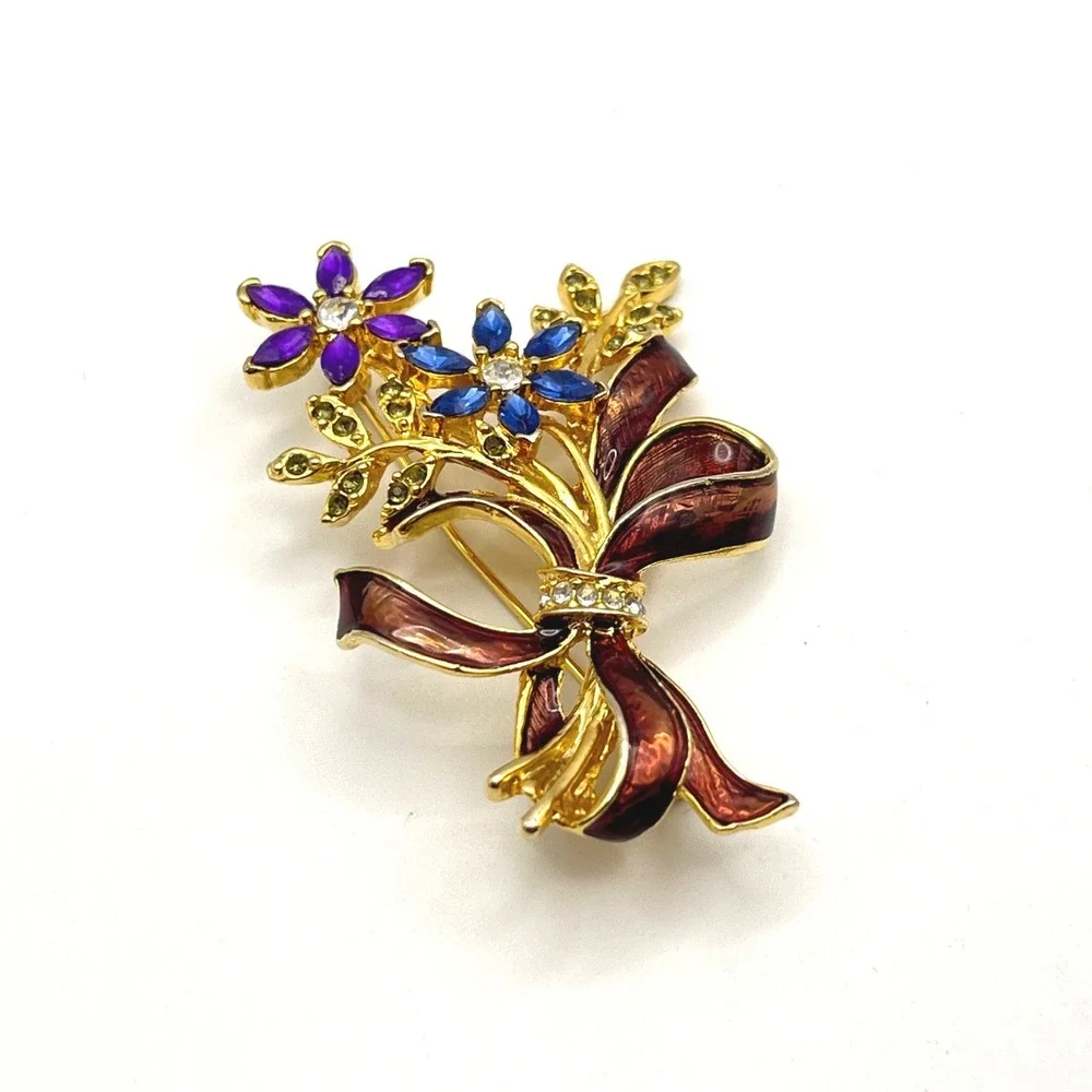 N/A gold tone